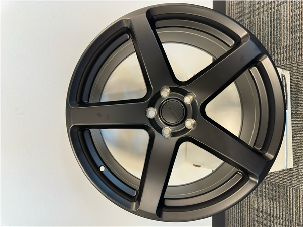 20X8.5 LIQUID METAL GEN-X 5X114.3 +40MM C.B 73.1 SATIN BLACK
