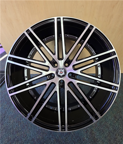 SEVIZIA SE429 22X8+38 5X114.3 C.B-74.1 B+M