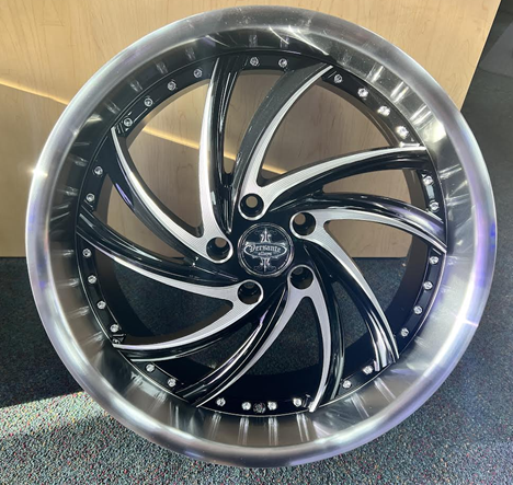 VERSANTE VE241-M 20X8.5+40 5X114.3 C.B-73.1 B+MI+MF