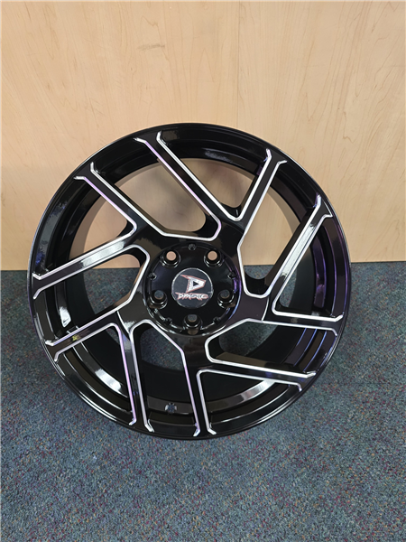 DS2 WHEEL DS2-M 18X8+38 5X114.3 C.B-73.1 B+MW