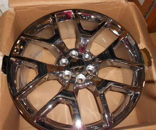 G04 [GMC SIERRA] 22X9+31 6X139.7 C.B 78.10 CHROME***USED*** [CHROME WRINKLE/ LIP BENT] *d