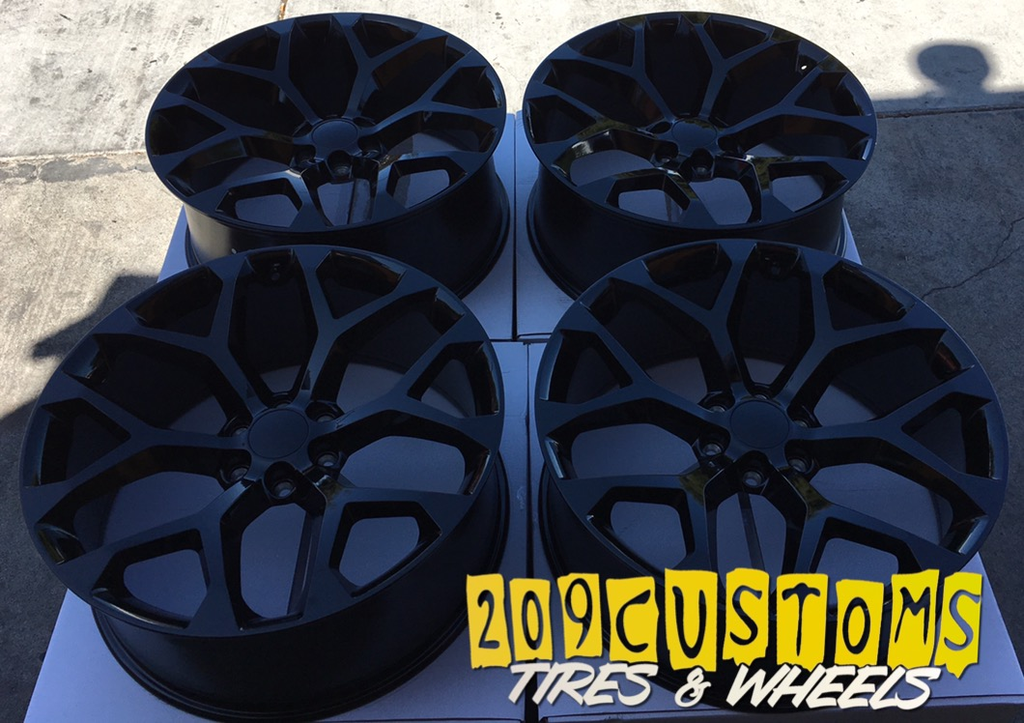 RP032 SNOWFLAKE CHEVY REPLICA 28X10+30 6X139.7 C.B 78.10 GLOSS BLACK
