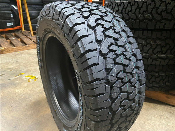LT265/70R18 COMFORSER CF1100 124/121S 10PLY
