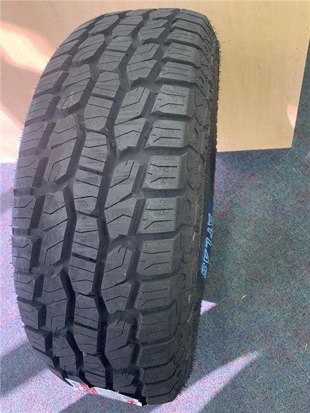 235/70R16 ATLAS PARALLER A/T 106T 36psi 560AB OWL***55K***