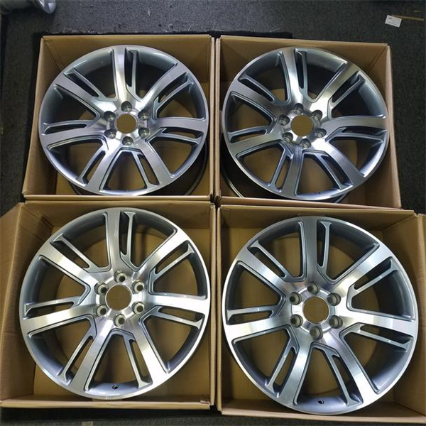 22X9 ESCALADE REPLICA 6X139.7 +31 CB78.1 SMF
