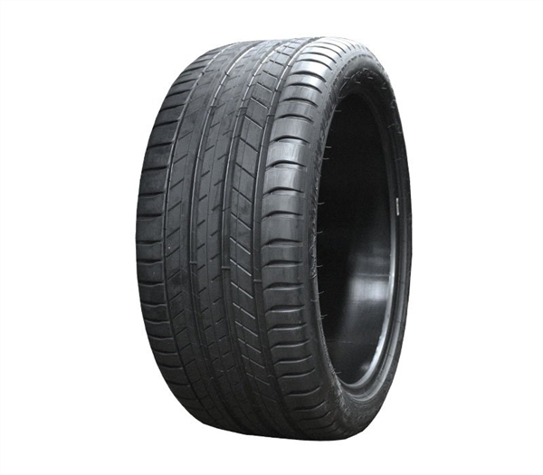 235/50ZR17 MAXTREK MAXIMUS M2 96W