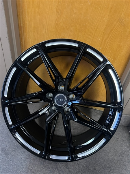 NOVA 20X9 5X120 +35MM 73.1 GLOSS BLACK MILLED ** FLOW FORM **