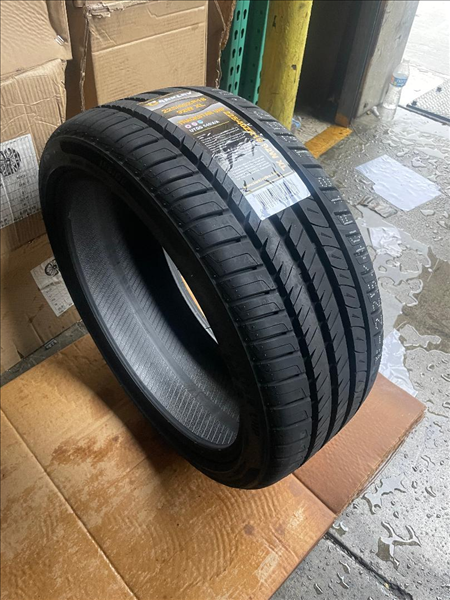 225/45ZR17 BARKLEY TRACKSTAR UHP 94W 540AA*60K**+ROAD HAZARD