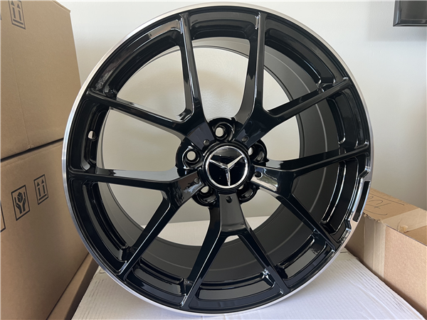 MB1 GLOSS BLACK/MACHINE TIP 18X8.5 5X112 +35 +66.6 *AW*