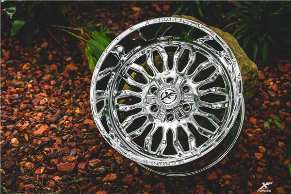 XFX FORGED XFX-305 CHROME 20X12 8X6.5/8X170 -44 +125.2 **FORGED** *FLOATING CAPS*