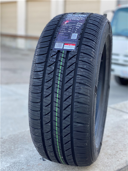 305/40ZR22 SUPERMAX UHP-1 110W XL 420AA *45K*