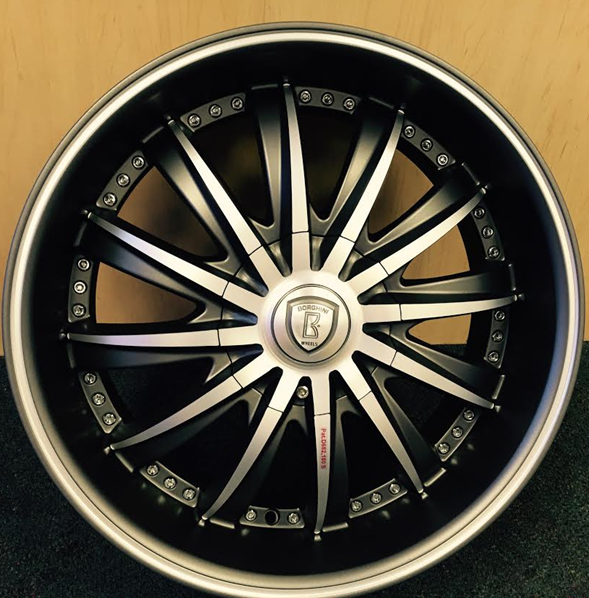 BORGHINI B19-M 18X7.5+38 5X114.3+5X120 C.B-74.2 FDGM+MO+MLLIP(ALU)