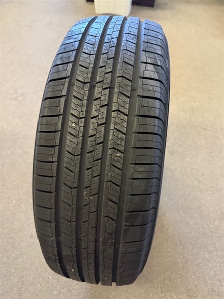 235/65R18 ROYALBLACK MILAGEMAX SUV/CUV 110H XL 620-A-A 60K + ROAD HAZARD