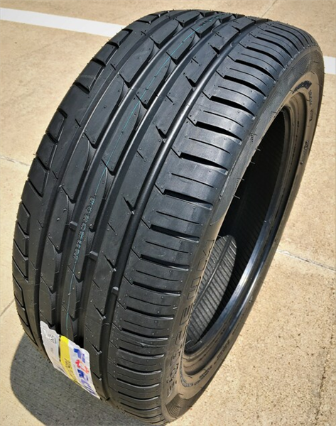 235/50R18 FORCEUM OCTA 101Y XL 420AAA**