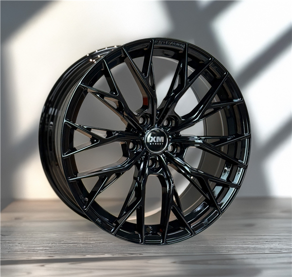 XM STREET XM-819 18X8+35 5X108 C.B 74.10 GLOSS BLACK