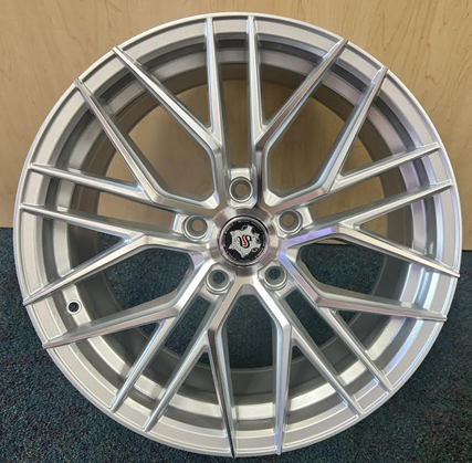 [SE4351712+40SM] SEVIZIA SE435-M 17X8+40 5X114.3 C.B-73.1 S+M