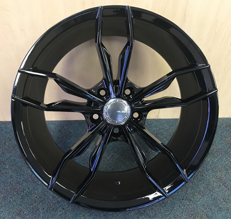 [VE1051806B] VELSEN WHEEL 105-M 18X8+38 5X114.3 C.B-73.1 B BLACK