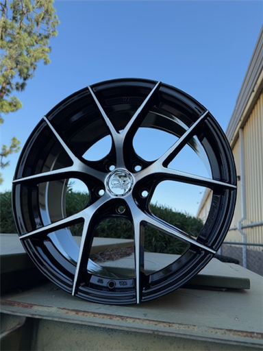 [OD31851143BMF] OD3 18X8.5 5X114.3 +40MM 73.1 BLACK MACHINED FACE