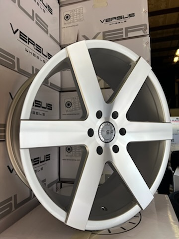 [RP05424106135SL] STREET FORCE SF054 24X10 6X135 Silver Machine Face +30 c.b-87.1 ****Special****