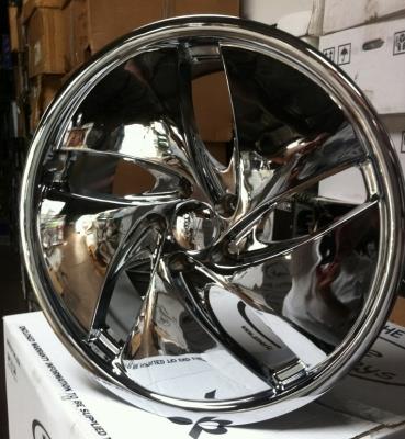 [PANTHER141C1811] PANTHER-141C 18X8 5X100 +40 C.B 73.1