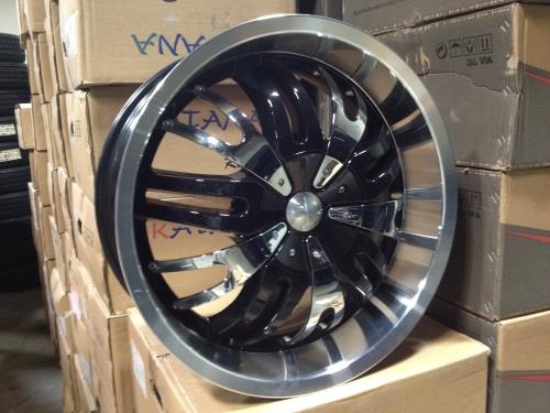 [YL738B2000+5] YL-738 BLACK W/ CHROME INSERTS 20X8.5 BLANK +5 *CALL FOR DRILLING BOLT PATTERN*