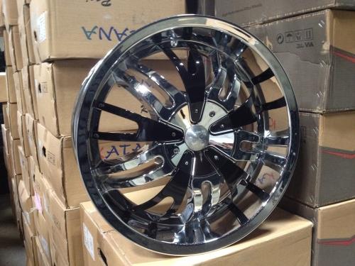 [YL7382000+15] YL-738 CHROME W/ BLACK INSERTS 20X8.5 BLANK +15 *CALL FOR DRILLING BOLT PATTERN*