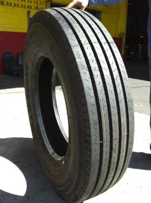 [29575225F816E+] 295/75R22.5/14 LINGLONG F816E+ *STEER* *SMARTWAY*