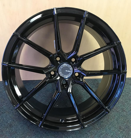 [VE1031806B] VELSEN WHEEL 103-M 18X8+38 5X114.3 C.B-73.1 B(U) BLACK